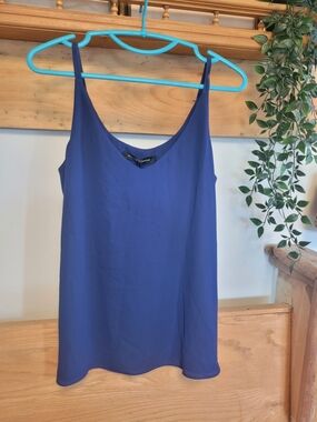 Nwt Willow & Thread Navy Blue V-Neck Sleeveless Camisole
